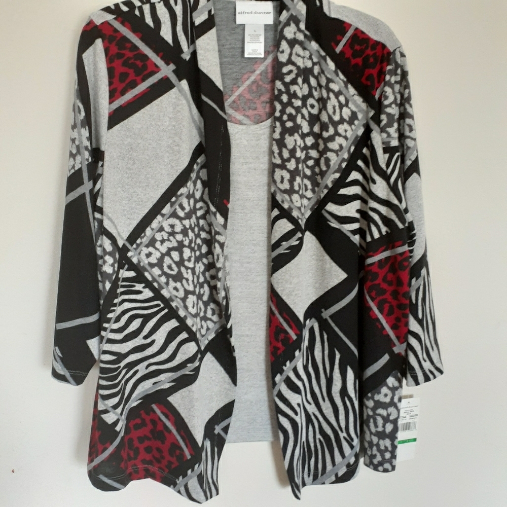 Alfred  dunner  Shirt   size  L.